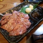 居酒屋 兀突骨 - 馬の白レバー