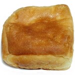 KUWAE BAKERS - クリームパン