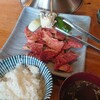 焼肉まんてん - 黒毛和牛カルビ定食・ボリューム
