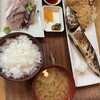 平塚漁港の食堂