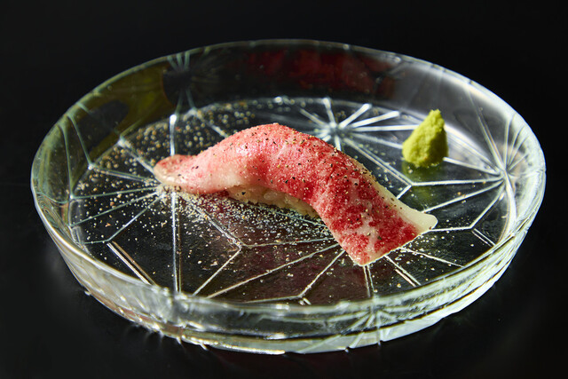Marbled meat sushi(霜降り肉寿司)