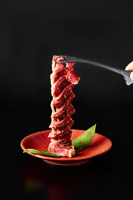 A5 Ōmi Beef Dragon Kalbi(A5近江牛ドラゴンカルビ)