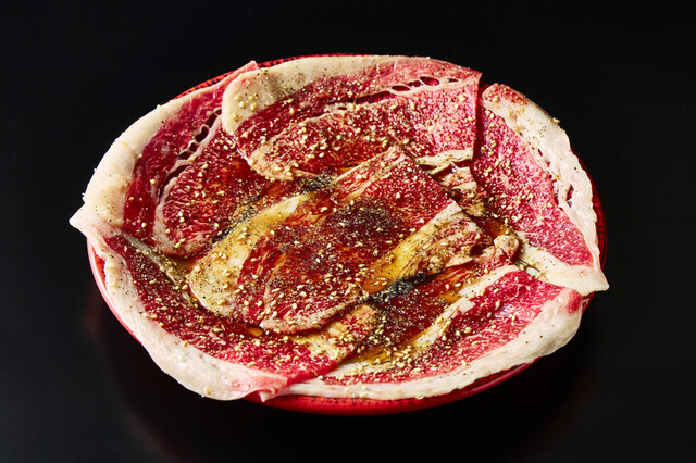 Omi Beef Melt-in-Your-Mouth Marbled Karubi(霜降りカルビ)