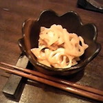 WA - お通し（ハスのキンピラ）