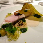 ラ・ヴァガボンド - 〈三陸〉『活〆雌真鱈　ナクレ』
      シュー・フリゼ　殿芋グラティネ　銀杏　茄子
      白子エミルション　海藻ブール・ノワゼット
      