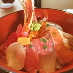 Sammai Mesuke Gorou - 海鮮丼
