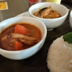 居空間　タイ料理＆パクチー酒場 - 