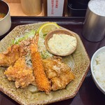 ごはんとみそ汁と…ごはんや - 