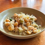 Biryani Tokyo - 前菜の豆サラダ