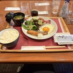 ロイヤルホスト - 