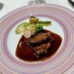 シェ・イノ - 牛肉ソテー ペリグーソース