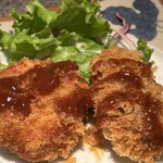 332610426 - 鰹と鯨の揚げ物