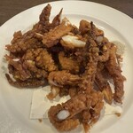 中華料理 シンシン - イカのゲソ唐揚げ！美味い！