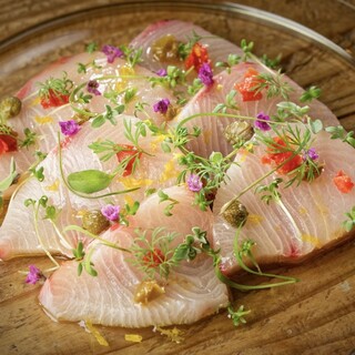 旬の鮮魚を使ったお料理がおすすめ！