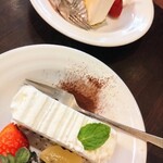 ポコアポコ - 今日は りんごのムース　甘すぎない さっぱりとした生クリームがたっぷり　美味しすぎて いつも驚く ケーキ