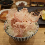 炭火焼き魚と、土鍋炊きごはん。定食屋 おちゃわん - 