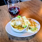 葡萄酒場 TWO SPOON - アンチョビまみれキャベツ 290円