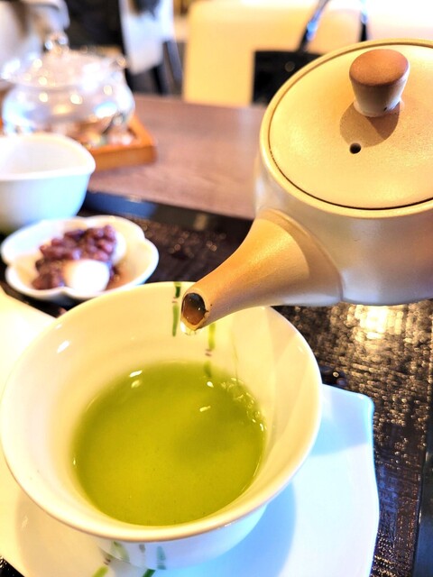 最終値下げしました。 別染 竺仙 袷小紋 卵色に海老茶、柳葉裏 茶席に 雅」－MIYABI－ 美味しい日本茶・緑茶のお取り寄せ・通販｜専門店 新緑園