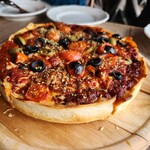 ザ・ルーフトップ・ブッチャー シカゴピザ ＆ ビア - 