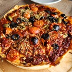 ザ・ルーフトップ・ブッチャー シカゴピザ ＆ ビア - 