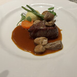 メインダイニングルーム 三笠 - 牛フィレのステーキ