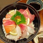 瀬戸内味覚処 芸州 本店 - 海鮮丼