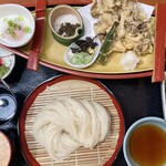 伝承の味処 無限堂 卸町店 - 稲庭うどん食べ放題