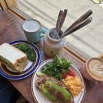 YOUR DAILY COFFEE ROAST AND BREAKFAST - 