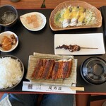 うなぎ専門店 尾方屋 - 