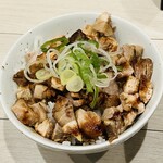 札幌味噌らーめん 葵葉 - チャーシュー飯