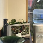 昌栄堂 - セルフの冷水