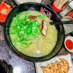 薩摩ラーメン しんば - 心羽ラーメン･ご飯キムチセット大盛／餃子