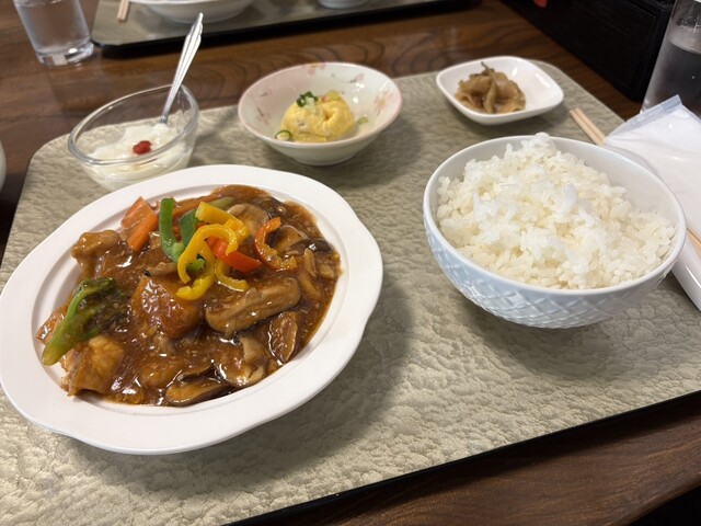 食卓梅戸 - 鹿角花輪（中華料理）の写真