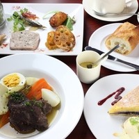年末年始の特別フルコースランチ全7品目