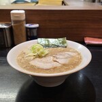 久留米とんこつラーメン とん八。 - 