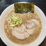 久留米とんこつラーメン とん八。 - 