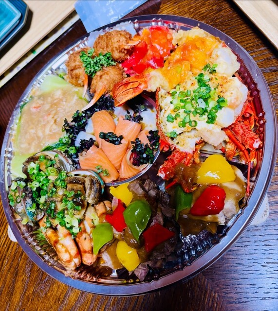 食卓梅戸 - 鹿角花輪（中華料理）の写真