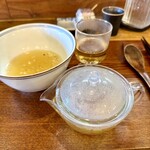 Ramen FeeL - スープ出汁割りと小麦茶✨