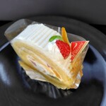 洋菓子 タカクワ - 料理写真:純生ロール