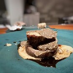 Refugeforestiere 五島 - ◆黒毛和牛のロースト、大分どんこ椎茸、秋トリュフ、ボルチーニ茸のクリームソース、赤ワインソース