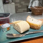 Refugeforestiere 五島 - パン2種