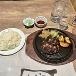 ハンバーグファクトリー - 料理写真: