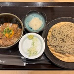 満天ノ 秀そば - 別の日のランチセット。お蕎麦と豚丼です。