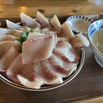 ひみ岸壁市場 - 