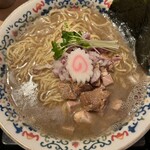 中華そば 勝本 - 透明度なしのスープ