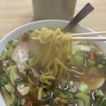 中華さと - 麺を救出！