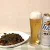 あさの精肉店 - 味付けホルモンでビールをゴクゴク！