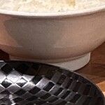 熱烈カルビ - 中ライス（税込275円）