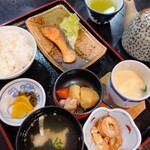 しげちゃん - 鮭のムニエル