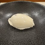 虹吉 - 塩ミルクアイス